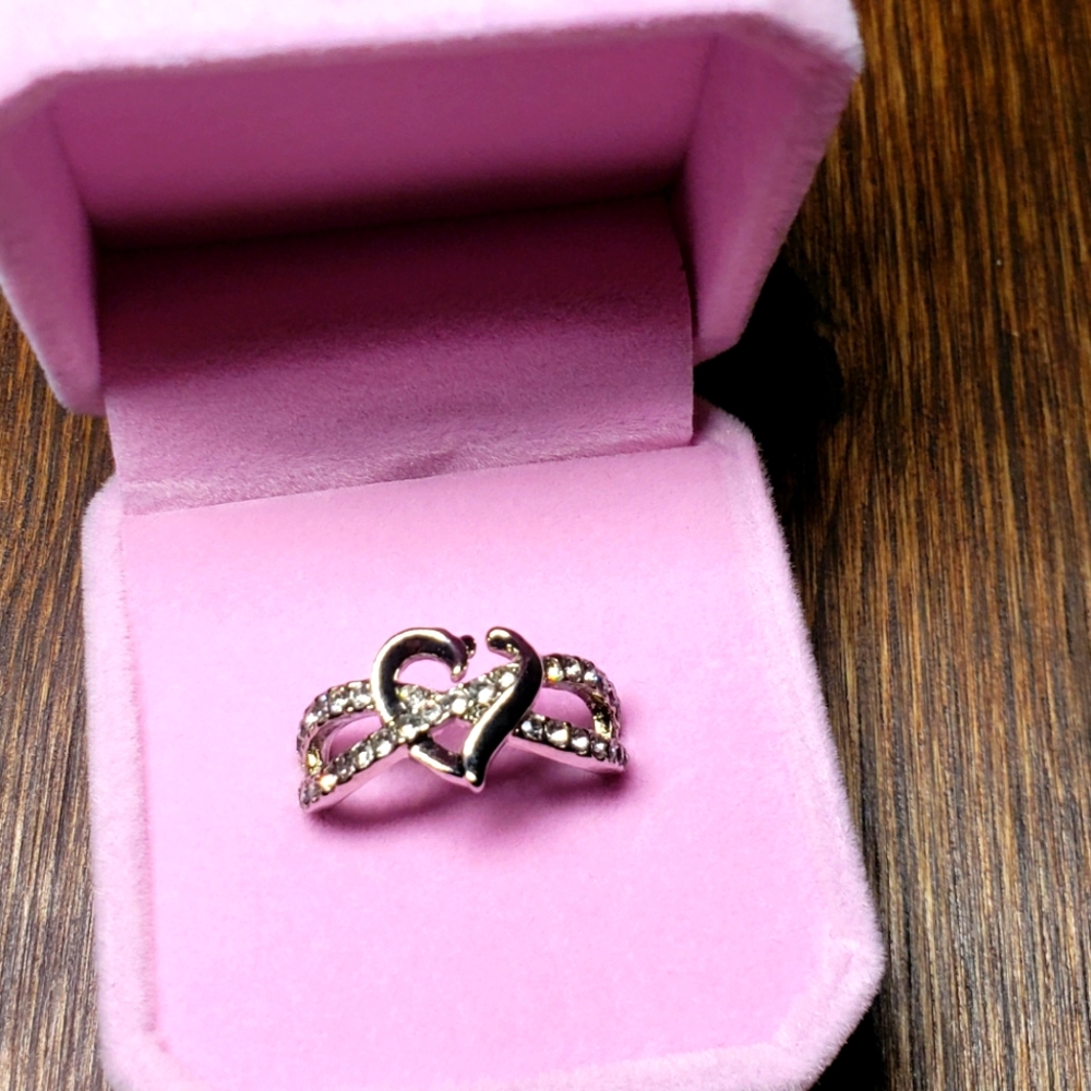 Open Heart criss cross promise ring